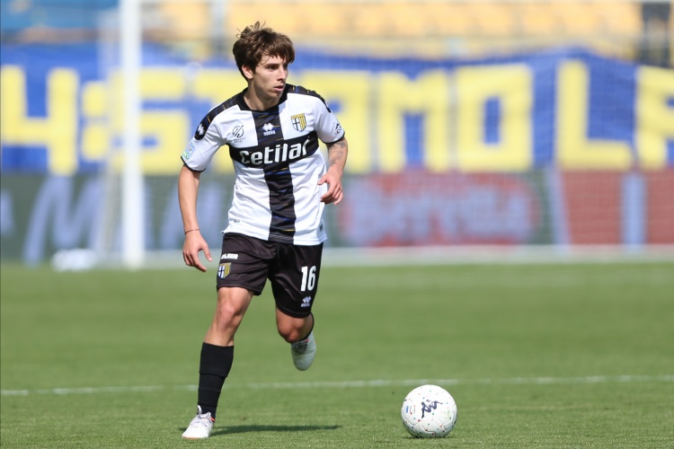 全市場(chǎng)：馬洛塔與帕爾馬CEO會(huì )面，除邦尼外還有意萊奧尼和伯納貝