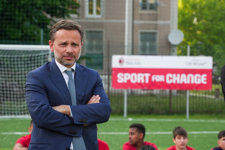 弗拉尼：上賽季已經(jīng)結束&米蘭要展望未來(lái)，新帥阿萊格里是個(gè)贏(yíng)家