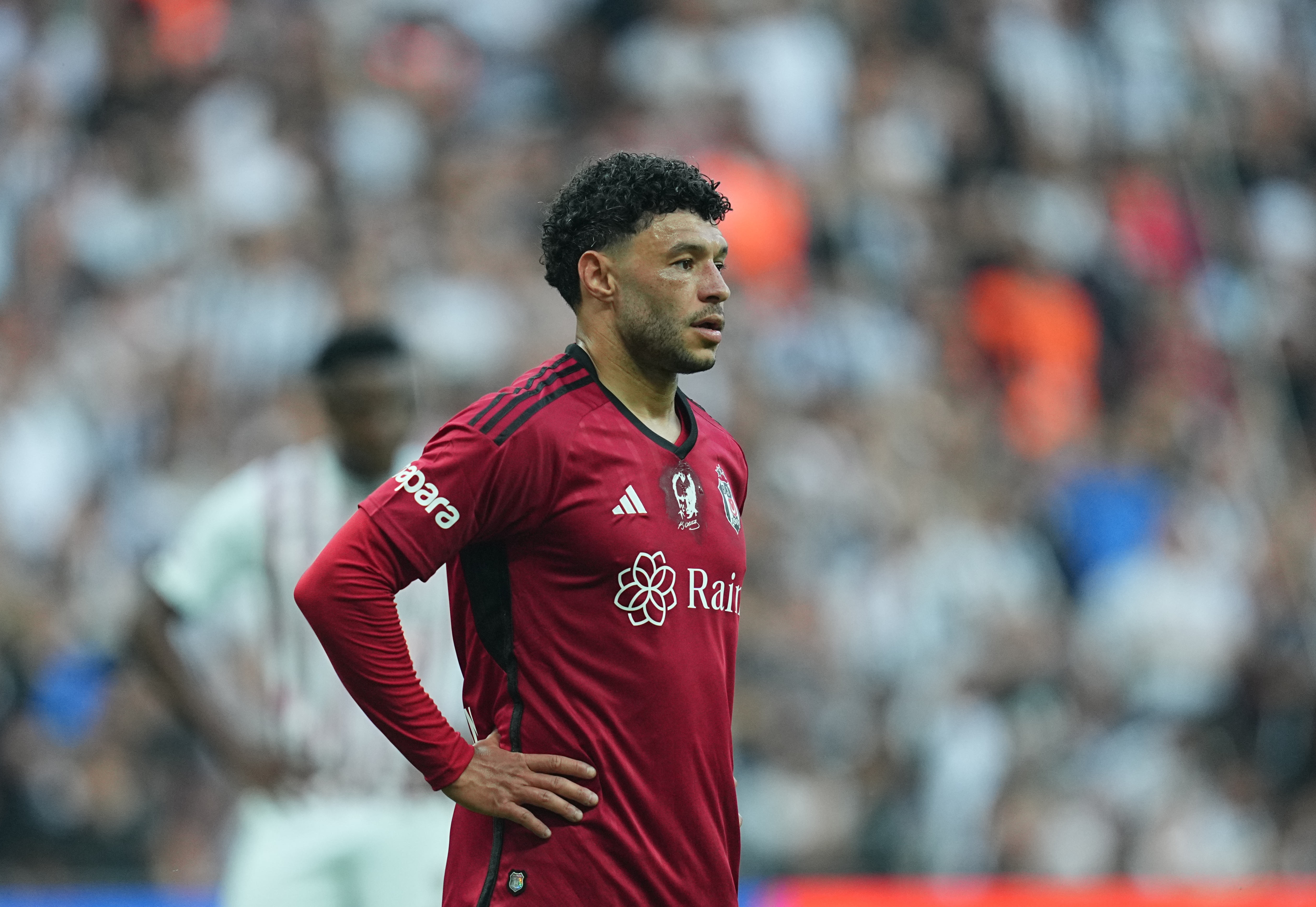 土媒：張伯倫今夏可能回英格蘭，萊斯特城對他感興趣