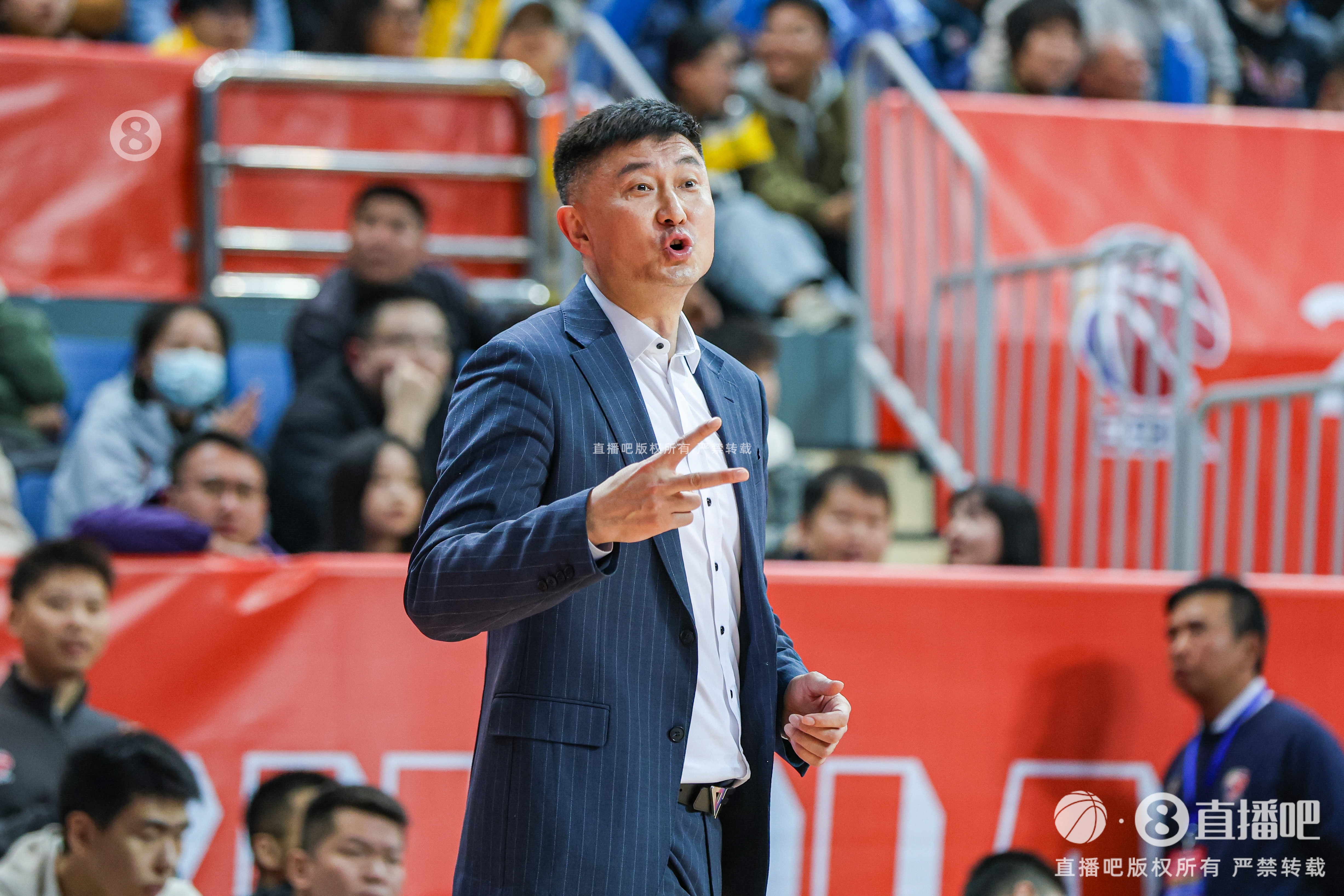 杜鋒：每一位運動(dòng)員都值得大家尊重 讓體育回歸體育本身 文明觀(guān)賽