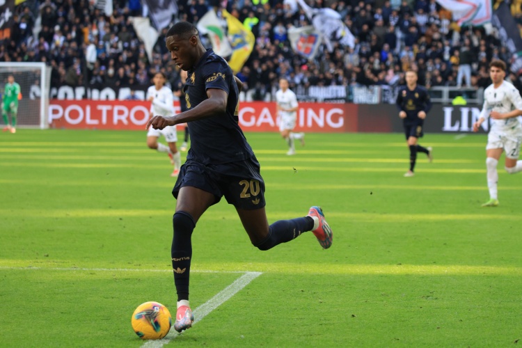 記者：穆阿尼今夏租借期滿(mǎn)不會(huì )返回巴黎，他將代表尤文出征世俱杯