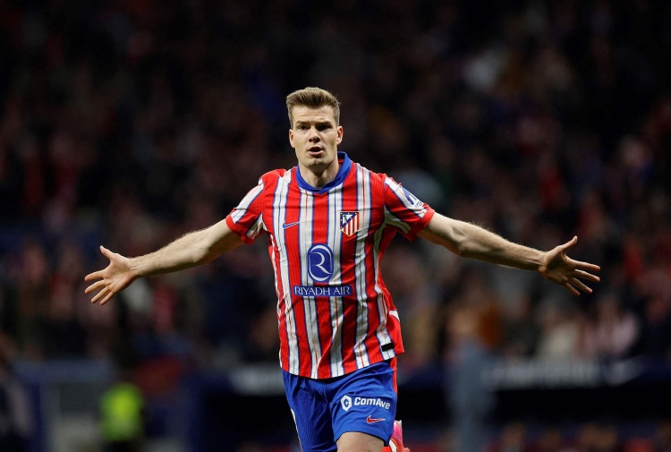 狀態(tài)正佳！近5場(chǎng)為俱樂(lè )部和國家隊出戰比賽，索爾洛特有8球入賬