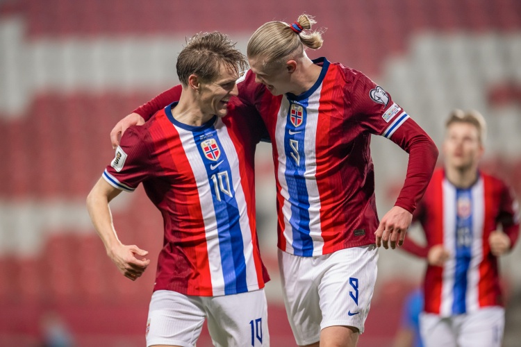 3球17助！助攻哈蘭德破門(mén)，厄德高在挪威國家隊已直接參與20球