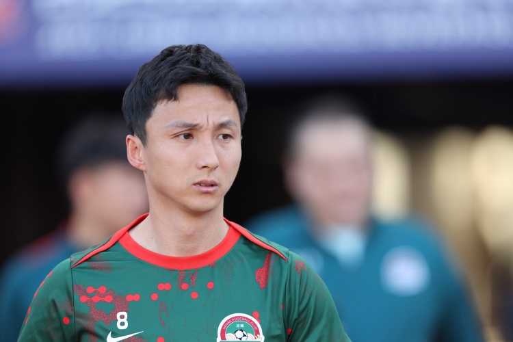 記者魯蜜：尹鴻博剛剛復出再度受傷，熱身賽對三鎮出場(chǎng)30分鐘傷退