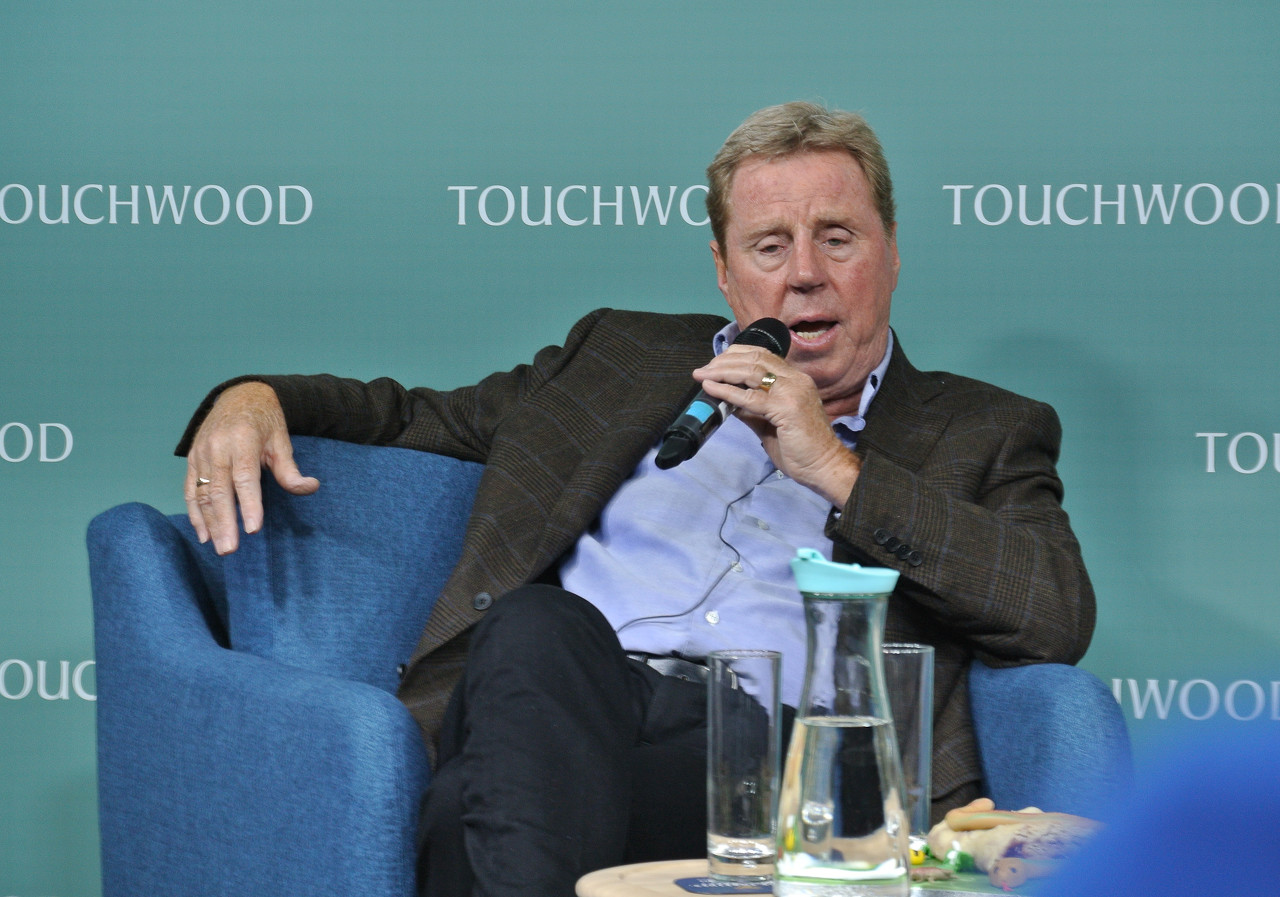 老雷談澳波：列維吸取了曼聯(lián)的教訓，滕哈赫贏(yíng)杯賽最終留任的后果