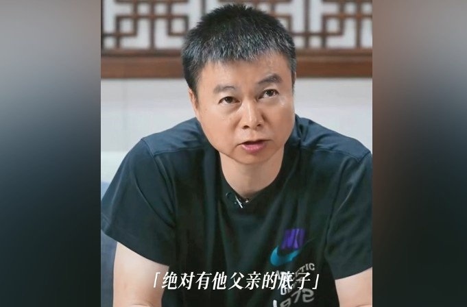 于根偉：李嗣镕這身體素質(zhì)有他父親的底子 這個(gè)夏窗還不會(huì )簽約