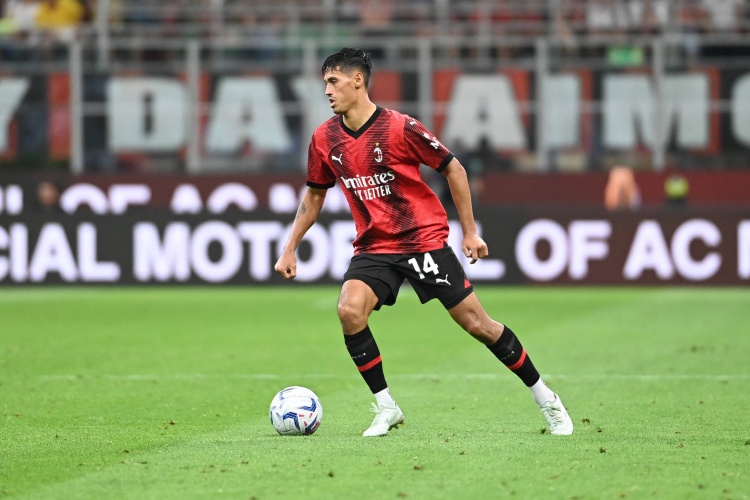 隆戈：賴(lài)因德斯幾小時(shí)內接受曼城體檢+簽約，轉會(huì )費總額7000萬(wàn)歐