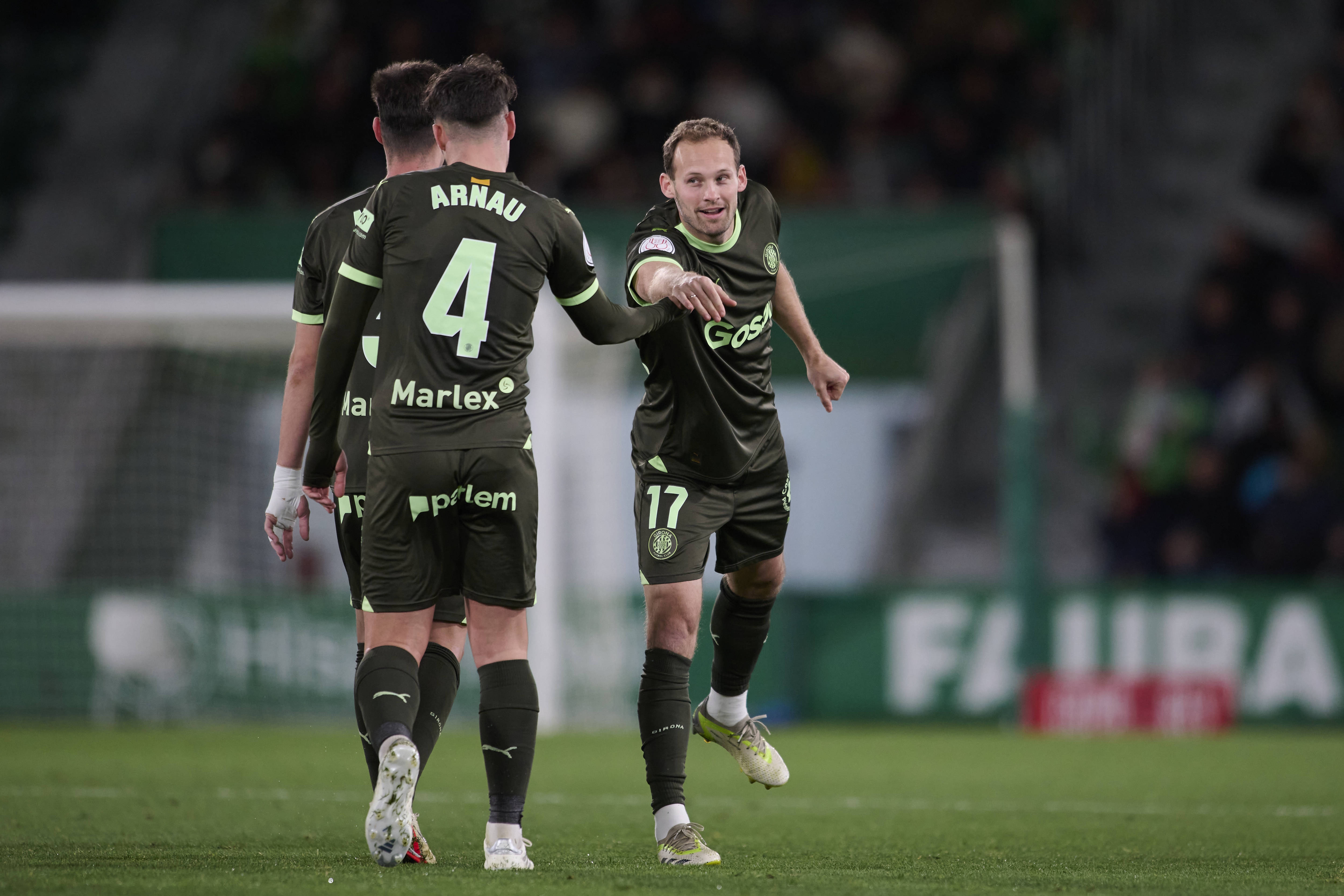 每體：布林德希望重返阿賈克斯，但赫羅納不會(huì )免費放人