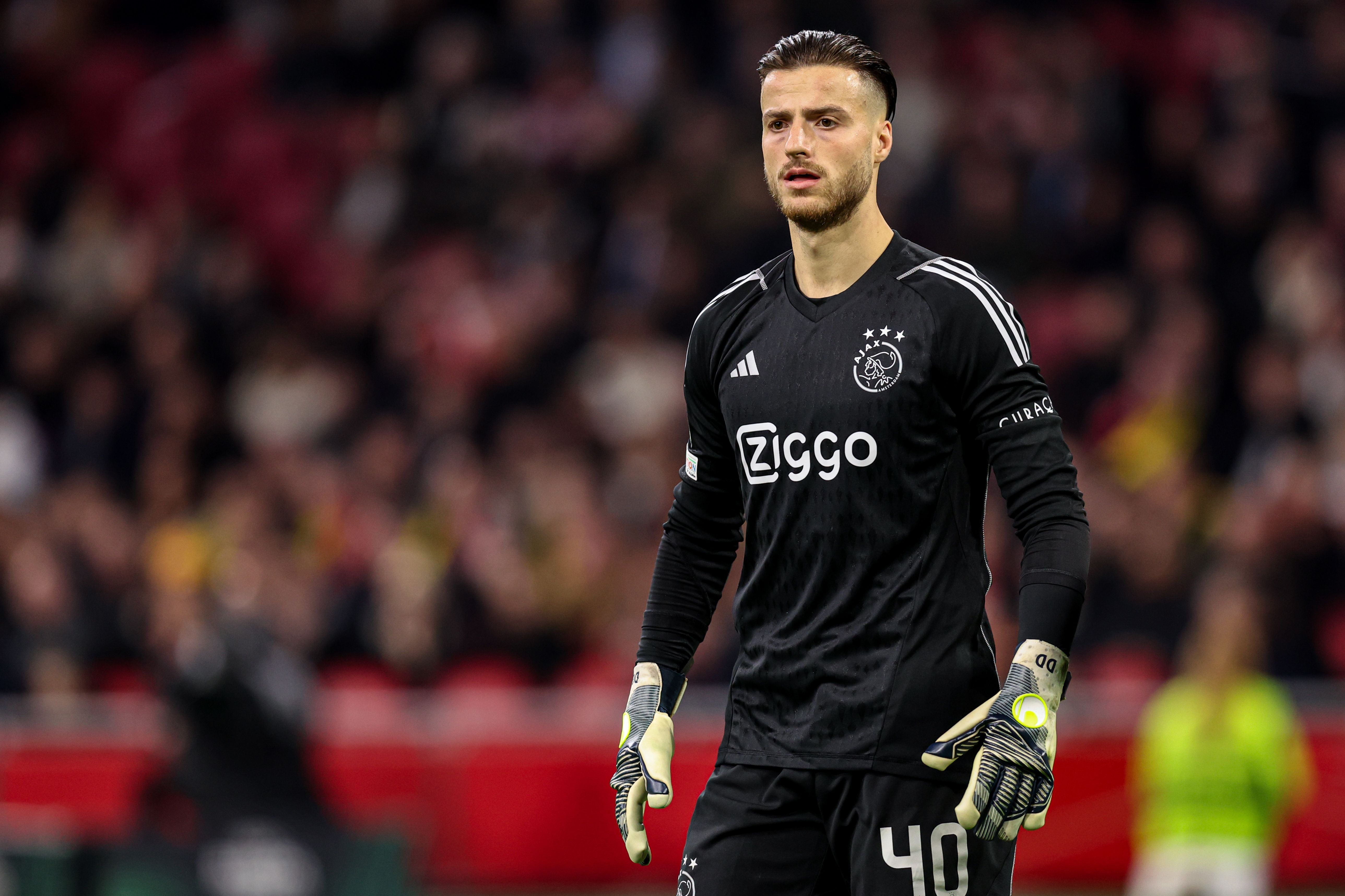 多特外租門(mén)將表態(tài)不會(huì )回去當替補，經(jīng)紀人：他已為下階段做好準備