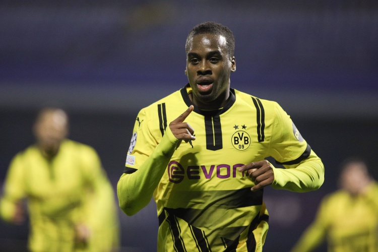 羅馬諾：切爾西準備再次報價(jià)吉滕斯，為球員提供7年合同