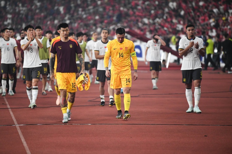 體壇：國足統一包下整座酒店60多個(gè)房間，采取全封閉式管理