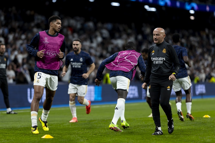 記者：平圖斯沒(méi)有參加皇馬今日訓練，下賽季他不會(huì )是首席體能教練