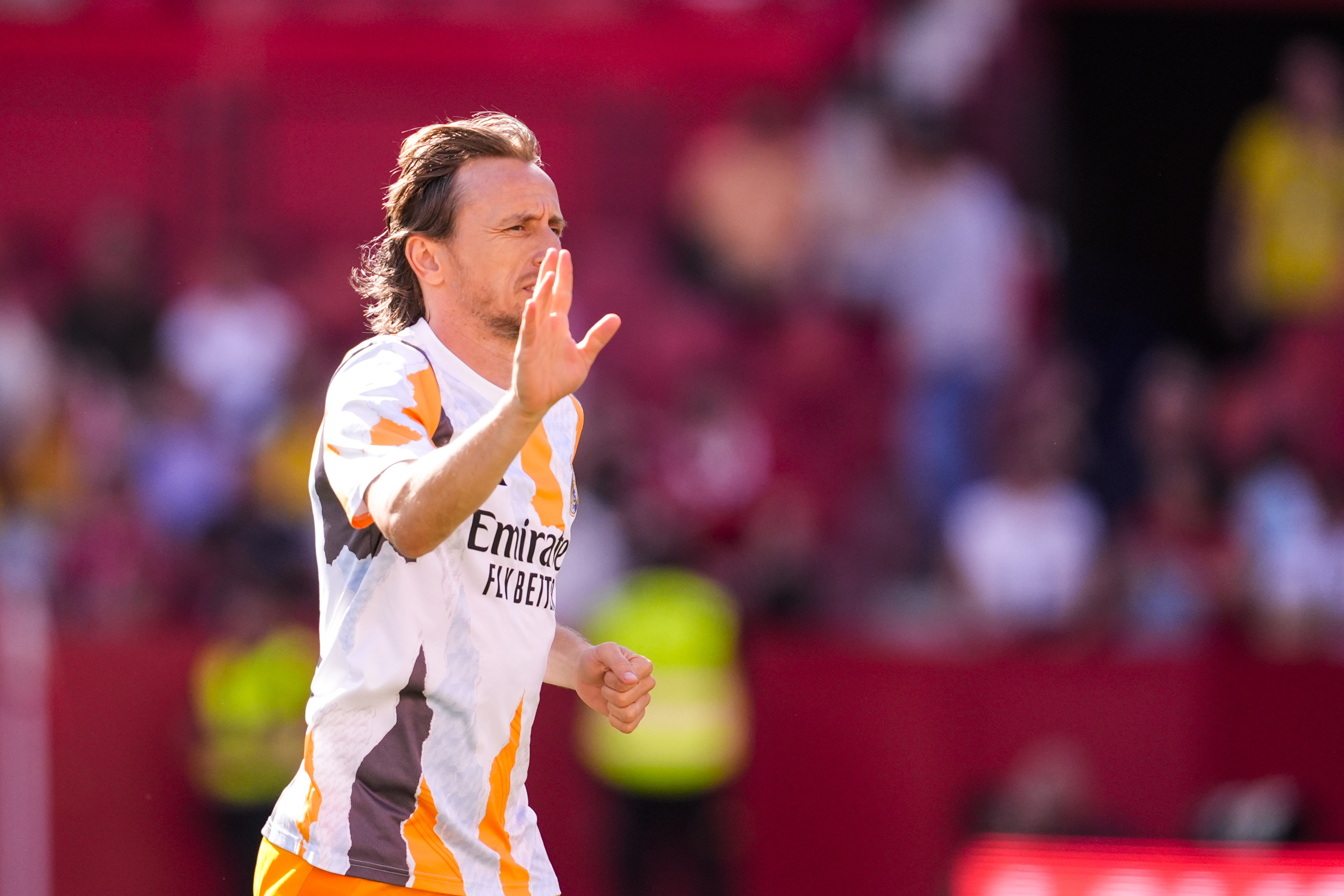 隆戈：莫德里奇將在克羅地亞接受米蘭體檢，隨后飛往美國踢世俱杯