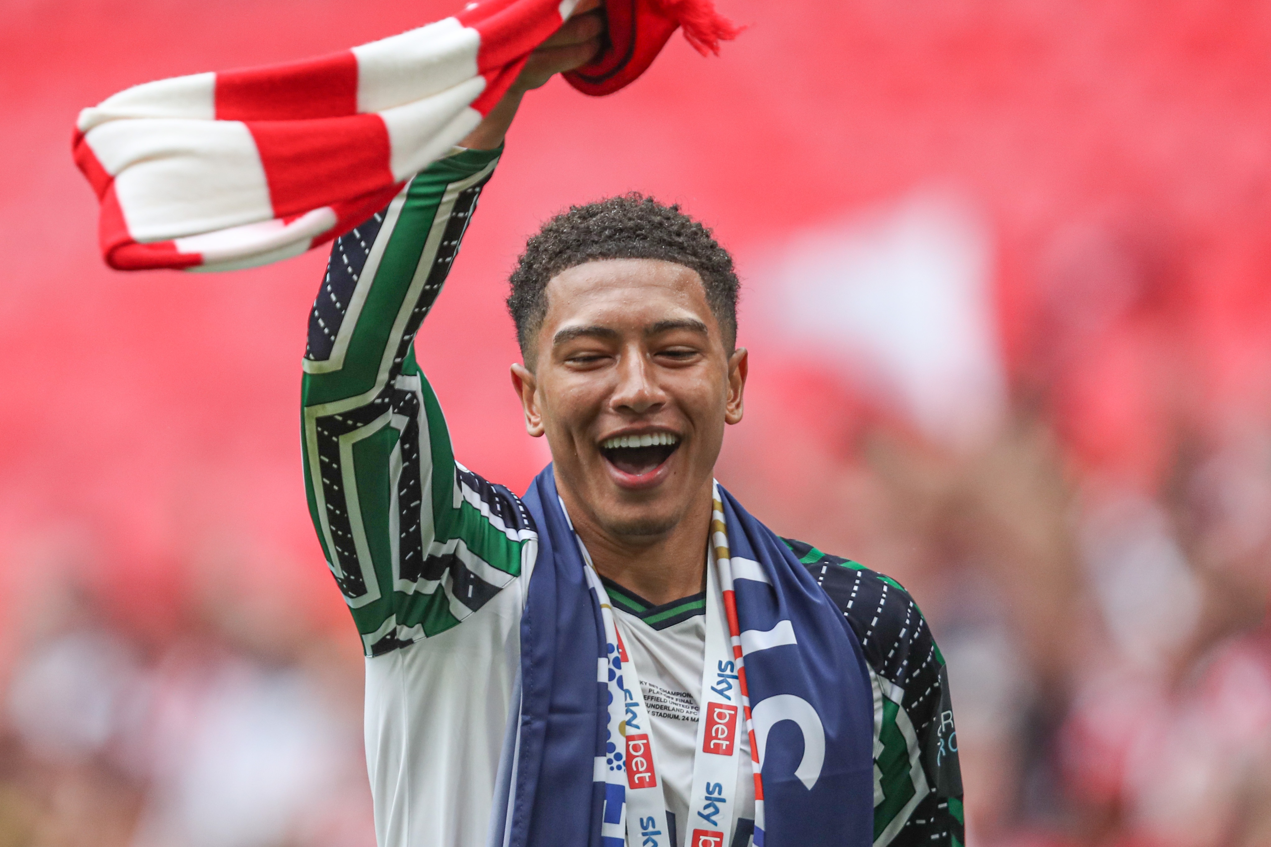 天空體育：桑德蘭接受多特對小貝林厄姆的報價(jià)，總價(jià)3800萬(wàn)歐