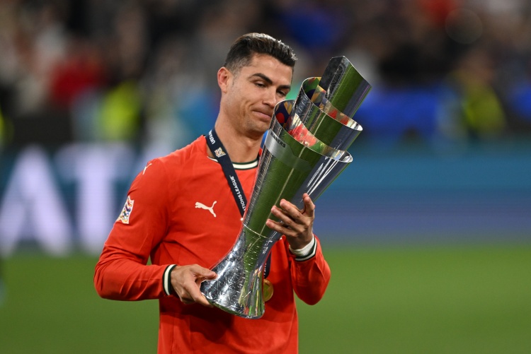 C羅助葡萄牙奪歐國聯(lián)，摩根喊話(huà)滕哈赫：別不尊重史上最偉大球員