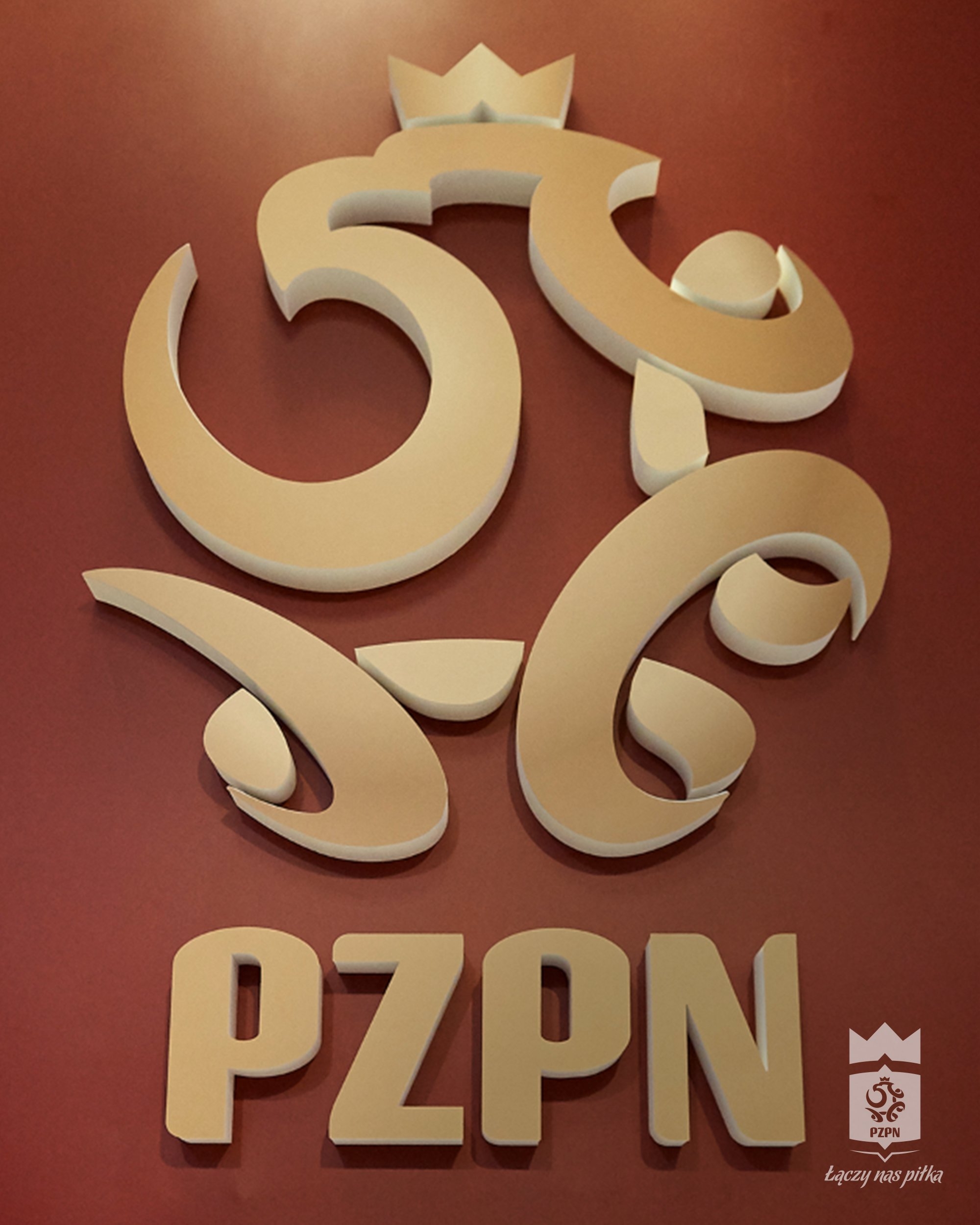 波蘭足協(xié)辟謠：撤萊萬(wàn)隊長(cháng)是主教練本人決定，沒(méi)有與隊委會(huì )開(kāi)會(huì )