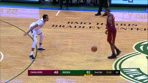 詹姆斯沒(méi)技術(shù)？老馬?。赫材匪共恍枰\球炒菜 他能把球放進(jìn)筐