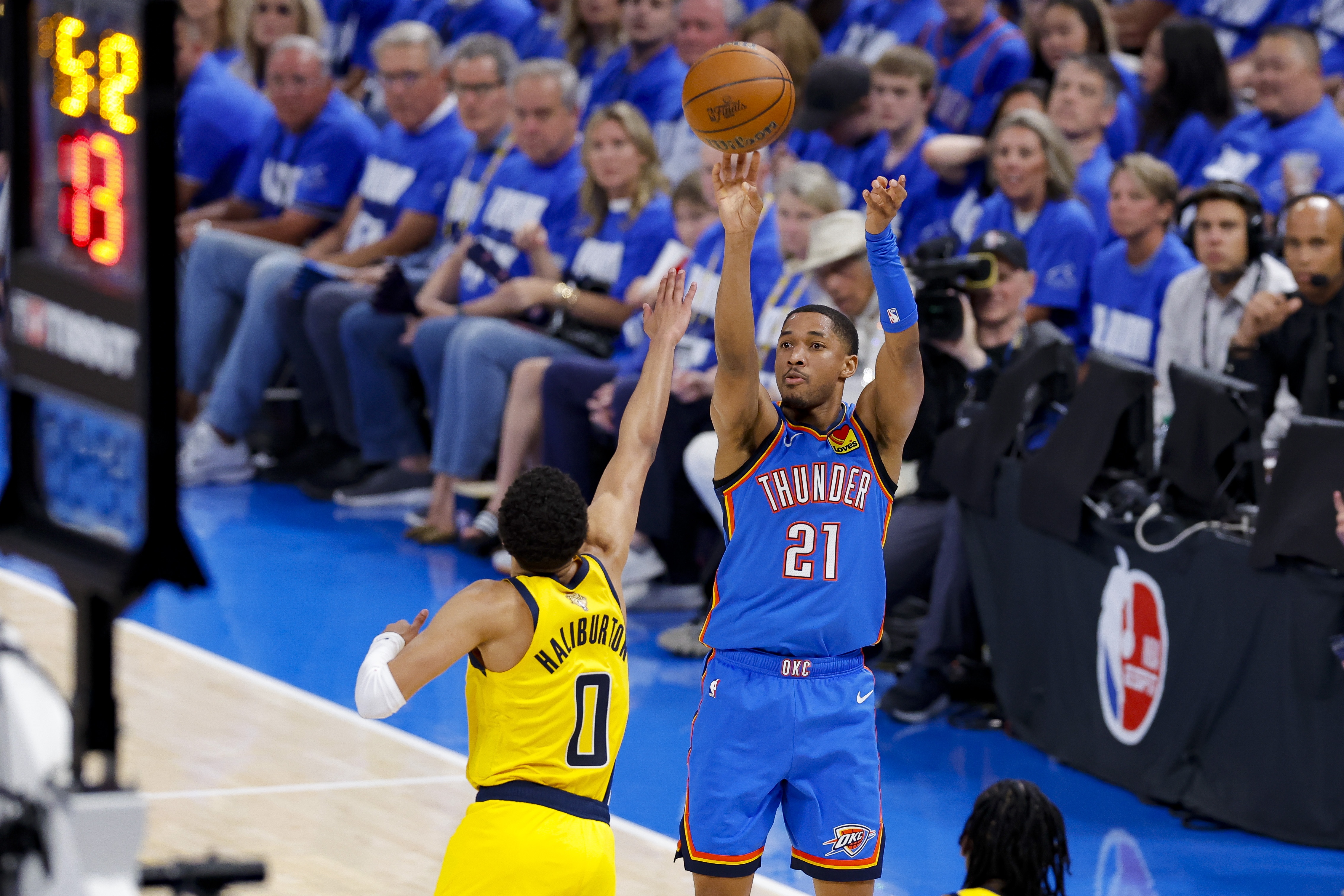 NBA總決賽G2平均觀(guān)眾876萬(wàn) 創(chuàng  )自泡泡園區以來(lái)最低G2新低