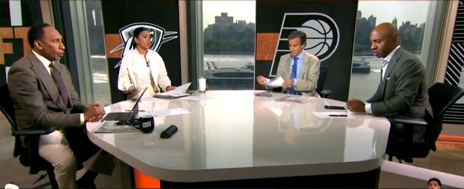 美記：超巨有字&約&庫&東&詹??杜蘭特和歐文不是SGA勉強是 ??