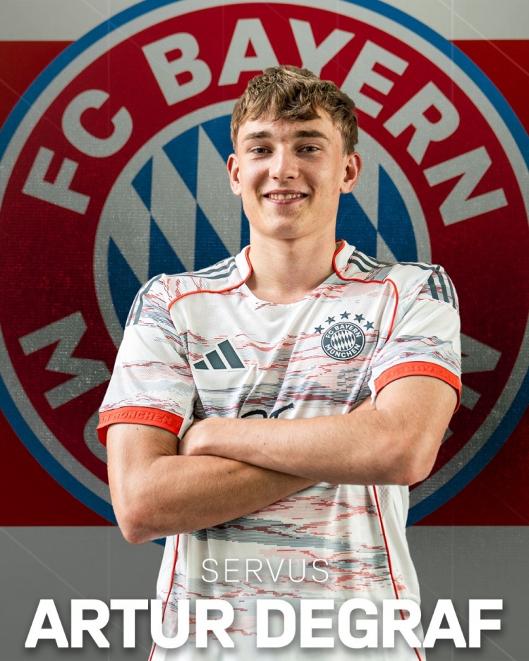 官方：拜仁簽下18歲德國邊鋒德格拉夫，球員下賽季為二隊效力
