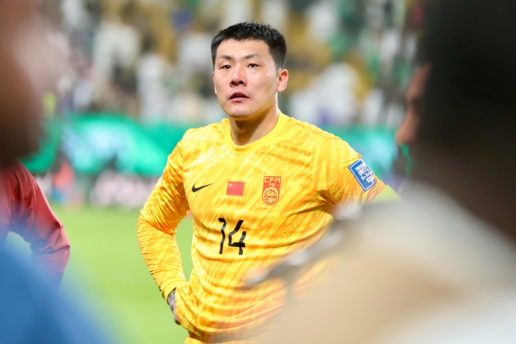 韓媒：中國隊從沒(méi)憑硬實(shí)力進(jìn)過(guò)世界杯，無(wú)意義勝利后卻迷之自信