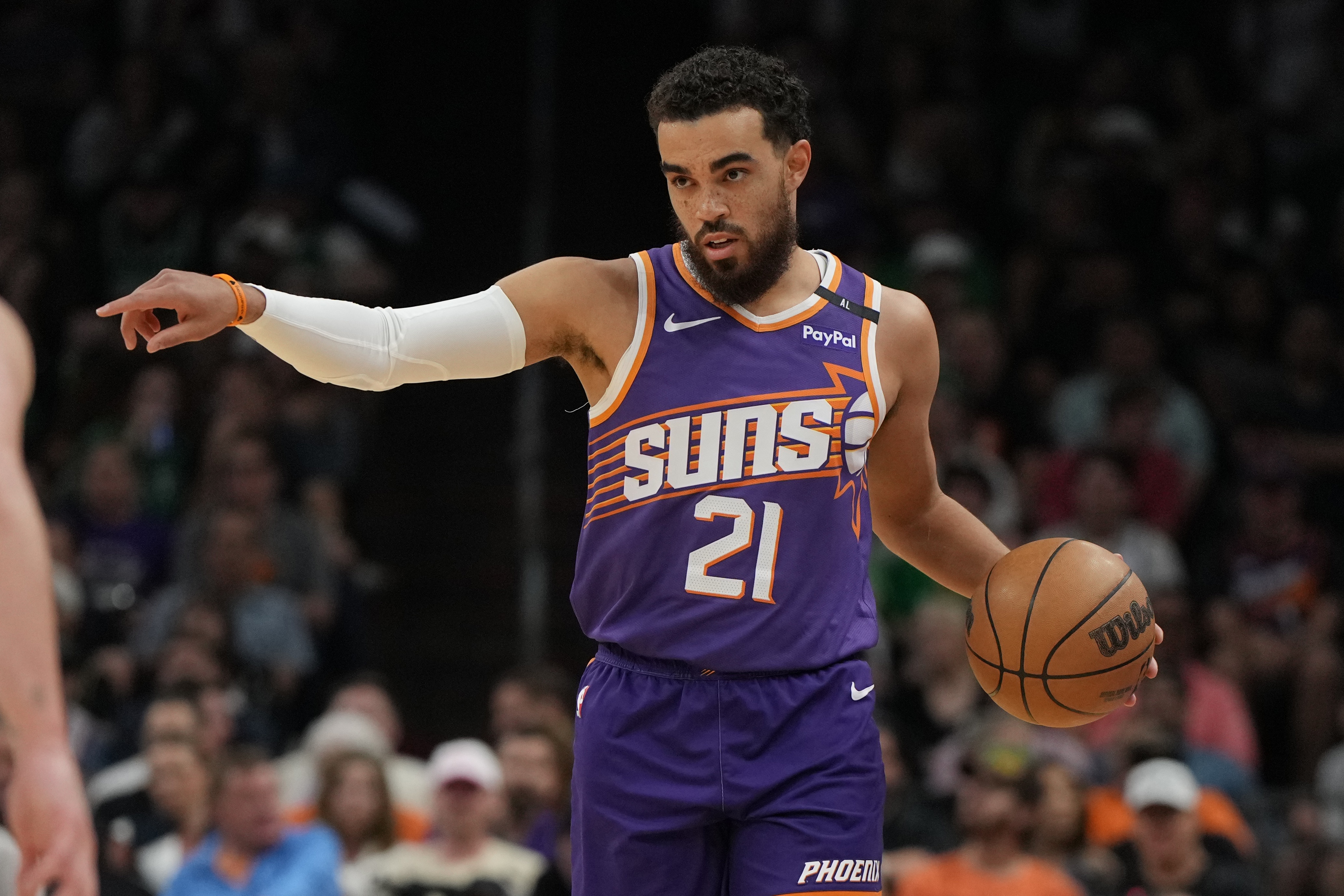 美記：泰厄斯-瓊斯預計會(huì )吸引多隊關(guān)注 他可能再簽一份老將底薪