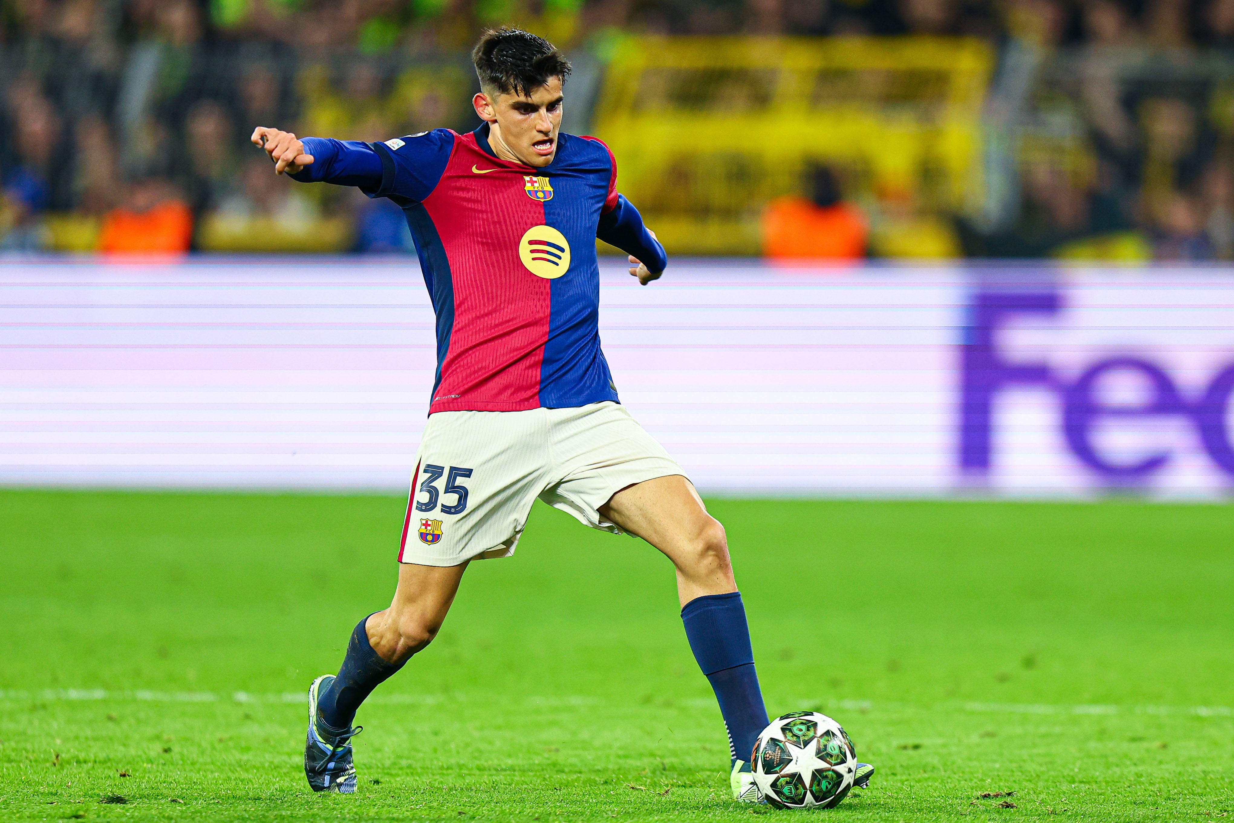 西媒：杰拉德-馬丁右手骨折，今天返回巴塞羅那接受手術(shù)