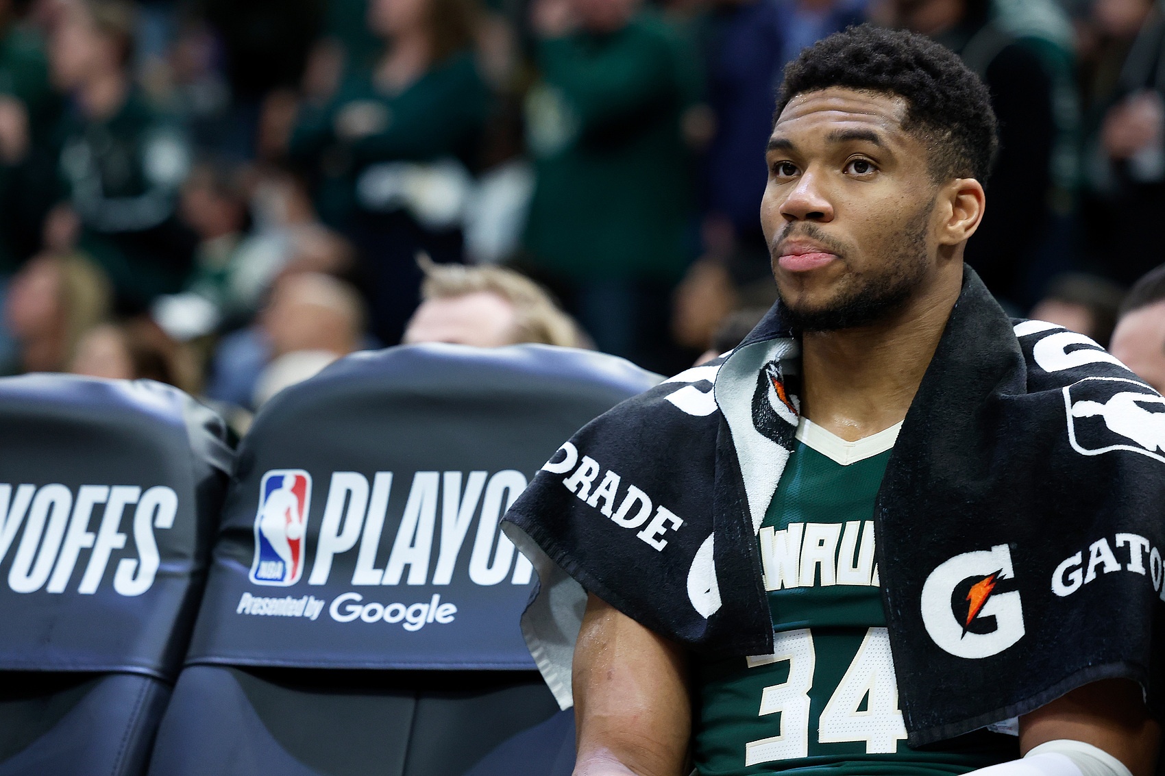 Shams：字母哥還在觀(guān)望&確定自己想要什么 不過(guò)他一直都很忠誠