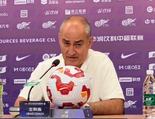 卡內達：抗壓能力是成為優(yōu)秀球員必修課，王鈺棟毫無(wú)疑問(wèn)有這能力