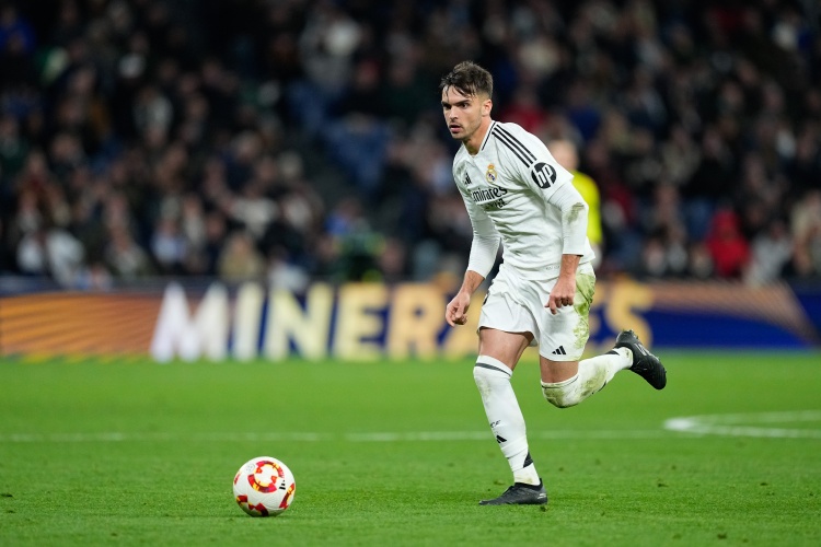 TA皇馬跟隊確認：勞爾-阿森西奧續約至2031年，解約金10億歐