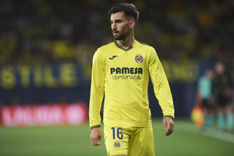 記者：巴埃納愿意加盟馬競，并同意了一份2030年到期的合同