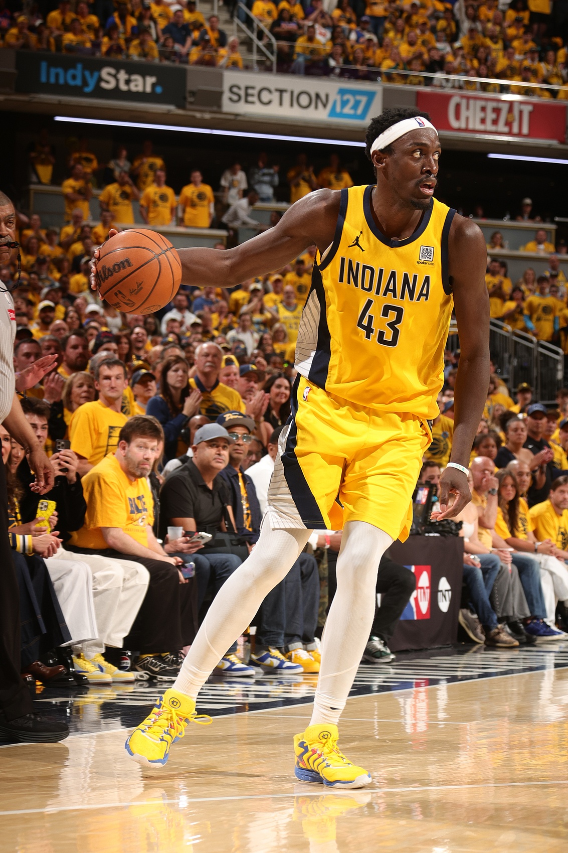 非?？煽?！西亞卡姆半場(chǎng)9中5得14分2板3助4斷1帽 正負值+14最高