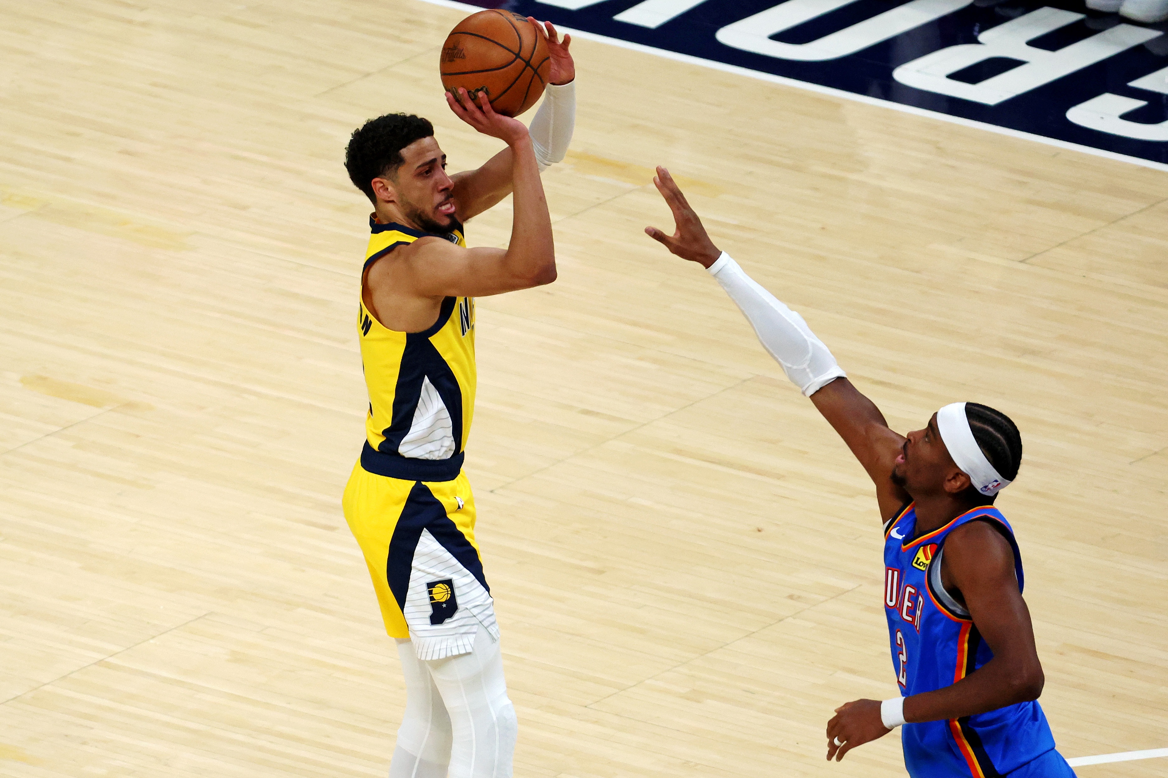 ??差距明顯！步行者半場(chǎng)三分球19中7&雷霆僅10中1