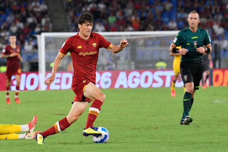 隊報：肖穆羅多夫收到美職聯(lián)球隊邀請，羅馬對轉會(huì )持開(kāi)放態(tài)度