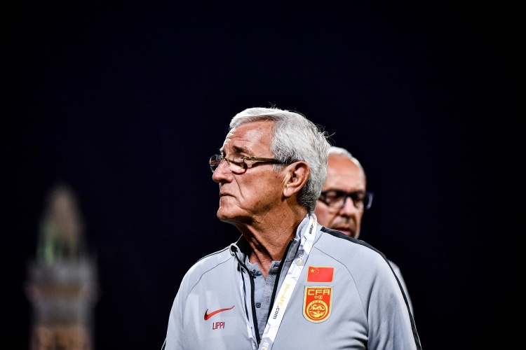 記者談國足選帥：里皮都完成不了的任務(wù)，誰(shuí)敢說(shuō)自己能干好？