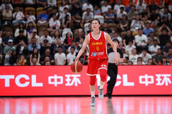 箭如雨下！中國女籃全場(chǎng)三分球32中17 命中率超五成