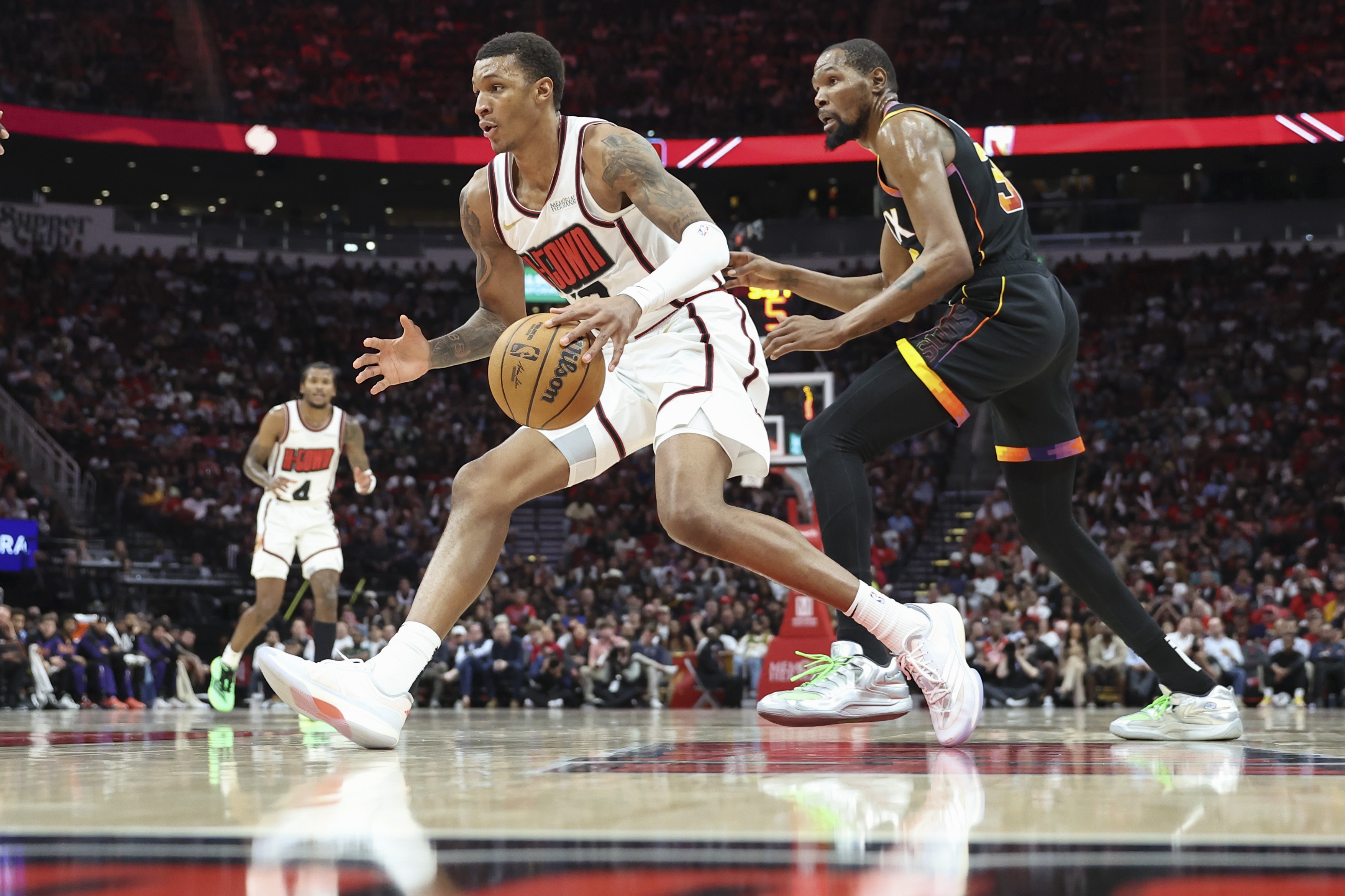 ??火記：太陽(yáng)有意小賈&杰倫-格林&申京 火箭對杜蘭特交易很謹慎