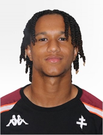 記者：17歲邊鋒多明戈斯自由身加盟巴黎，他將先在巴黎希望隊效力