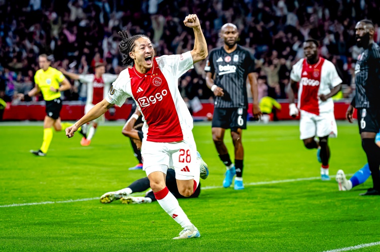 記者：費內巴切有意阿賈克斯華裔中場(chǎng)天樂(lè )，已詢(xún)問(wèn)球員情況