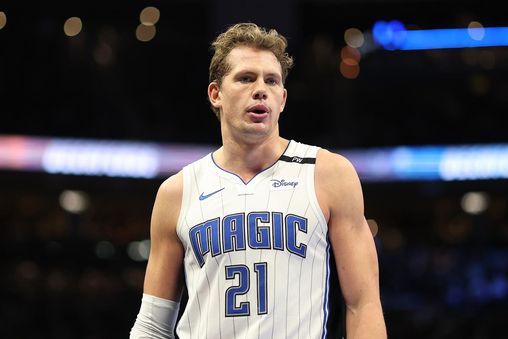 美記：魔術(shù)預計不會(huì )執行大瓦格納1100萬(wàn)球隊選項 雙方或簽新合同