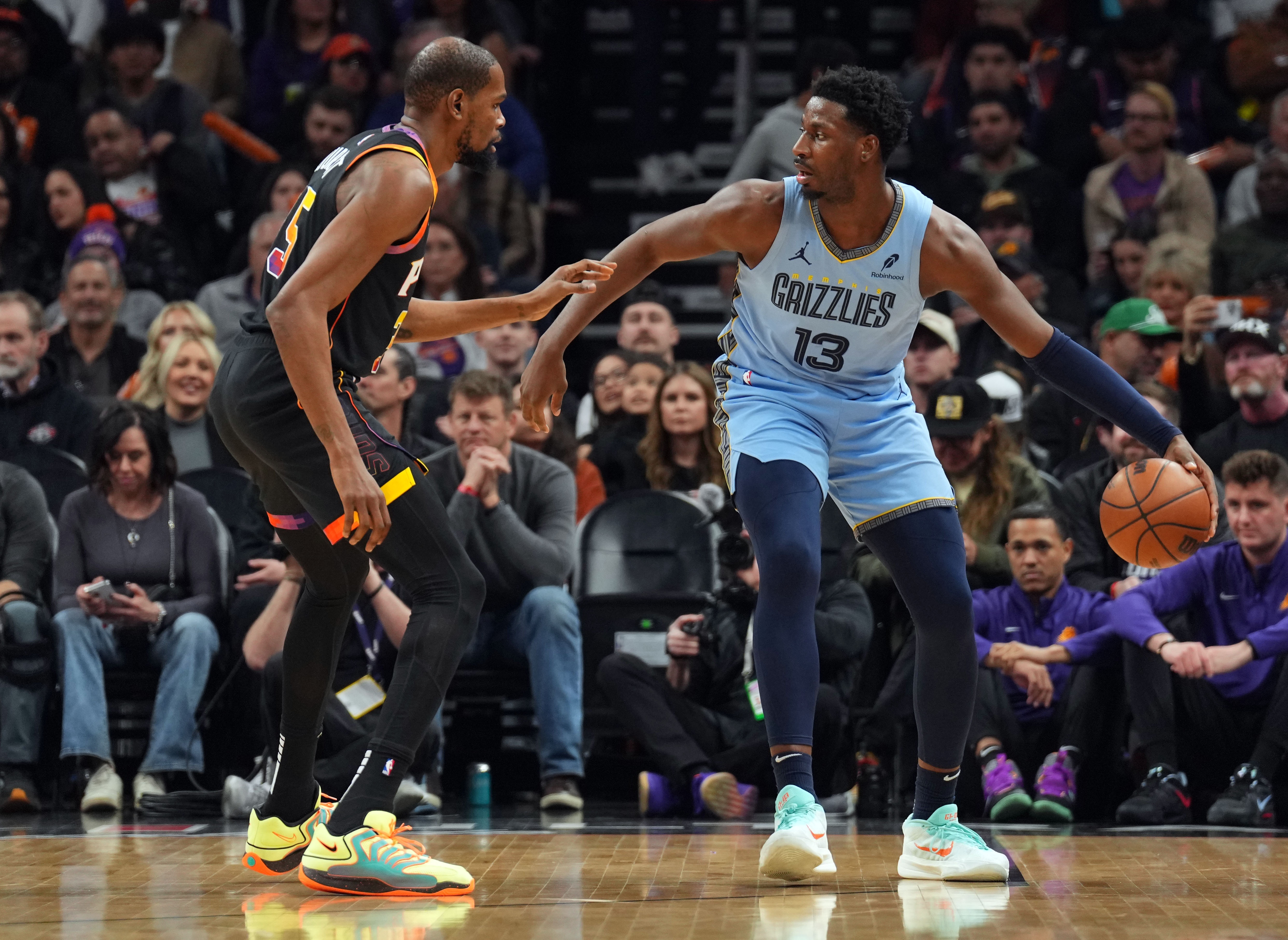 名記：灰熊不打算繼續拆隊 也沒(méi)用大把簽追逐無(wú)意和自己續約的KD