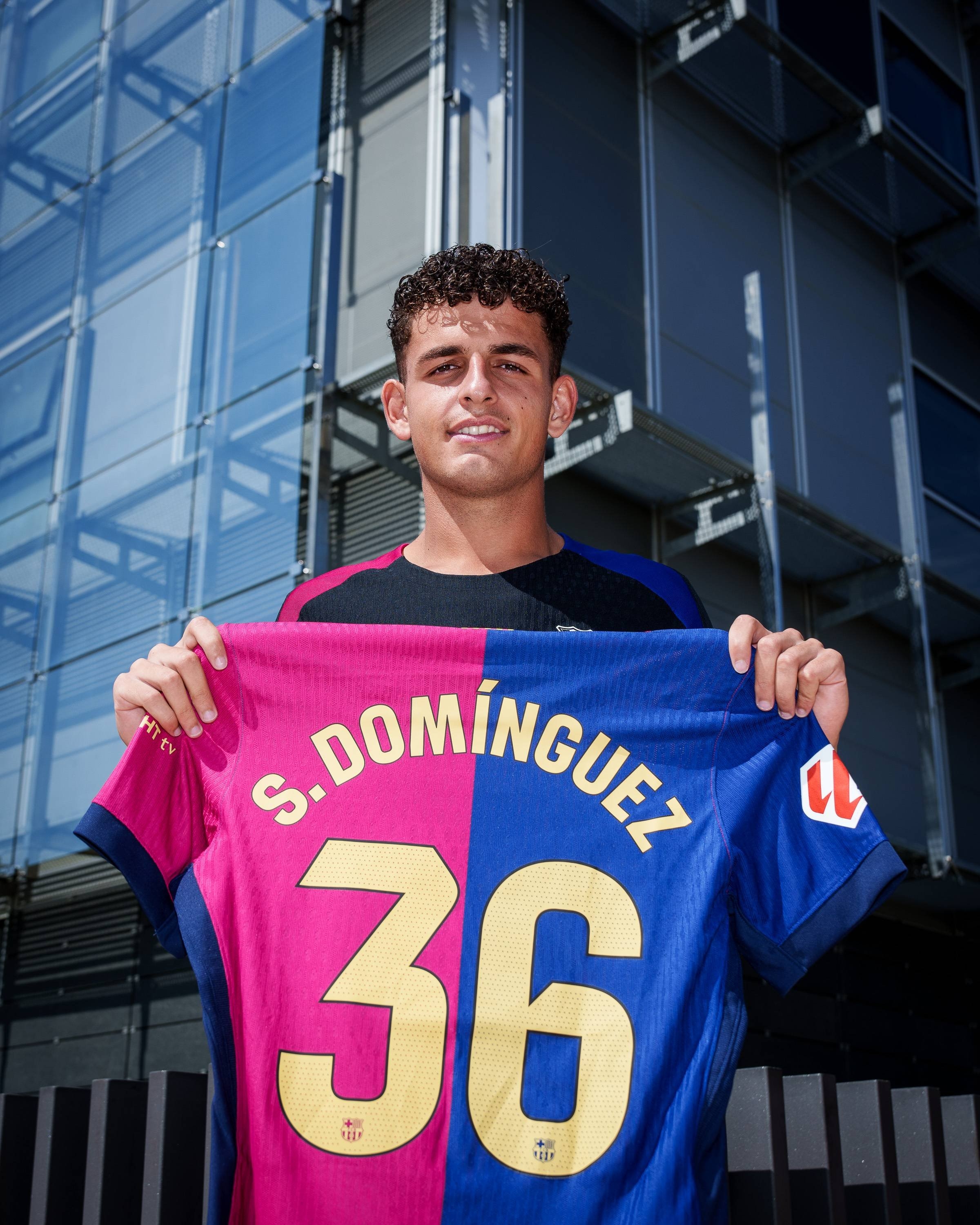 迪馬濟奧：恩波利有意巴薩青年隊中衛多明戈斯，正評估租借可能性