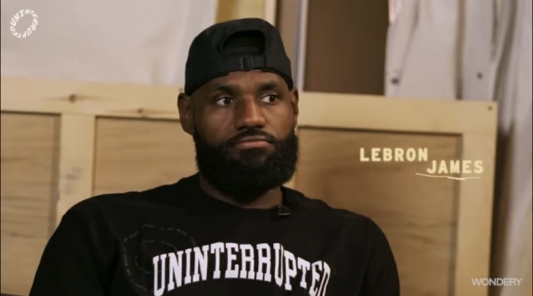 詹姆斯：杰里-韋斯特9進(jìn)總決賽只有一冠 而他是我們聯(lián)盟的logo