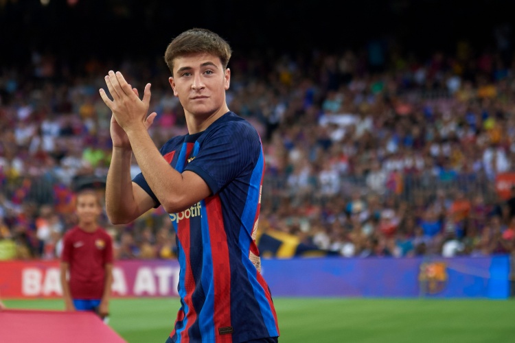 世體：塞維利亞有意引進(jìn)托雷，球員不在巴薩的計劃之中