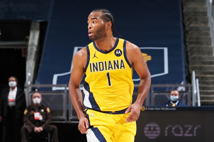 心系老東家！TJ-沃倫：步行者七場(chǎng)奪冠 年度最佳史詩(shī)