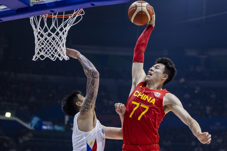 張鎮麟陳舊性傷病復發(fā)退出本階段男籃集訓 回俱樂(lè )部繼續康復工作