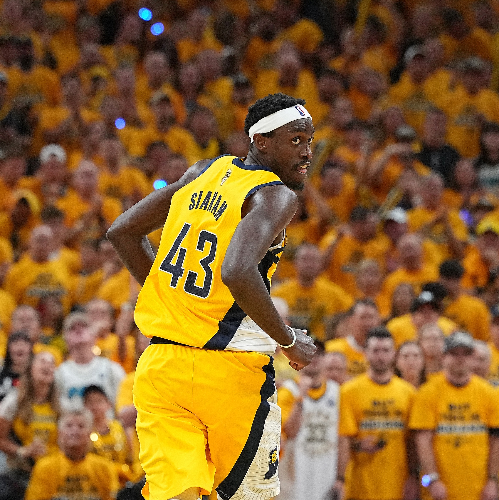 西卡談失誤減少：持球時(shí)更穩健了 選擇簡(jiǎn)單傳球不把事情復雜化