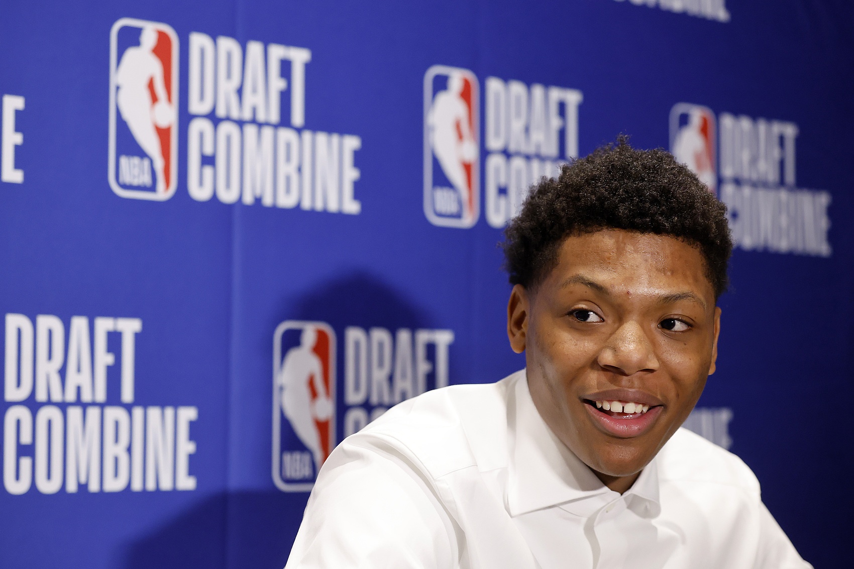 王?。贺惱刻煲怀鰬蜃寴?lè )透區撲朔迷離 自己的順位可能大幅滑落