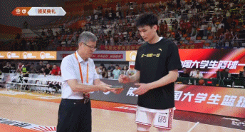 媒體人：周魯男和華僑令人尊重 但北大有CUBAL最超模球員管子煜