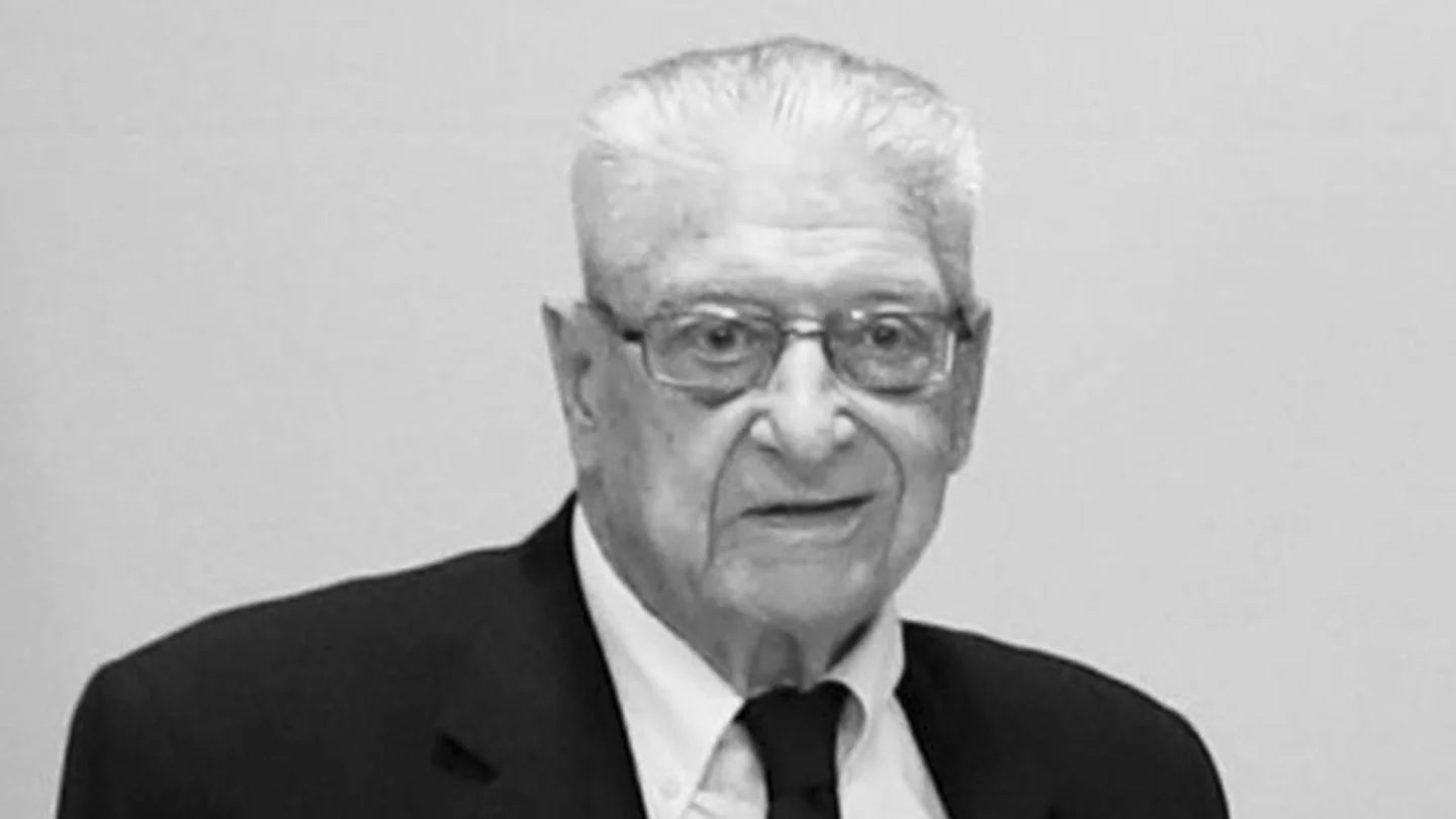 R.I.P.??皇馬官方：俱樂(lè )部1號會(huì )員涅托逝世，享年100歲